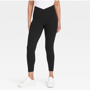 A New Day Crossover Black Leggings
